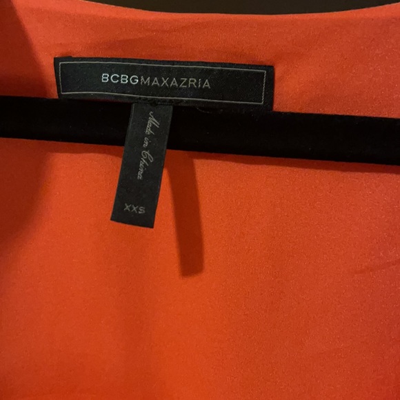 BCBG maxazria. Coral top. - Picture 6 of 10